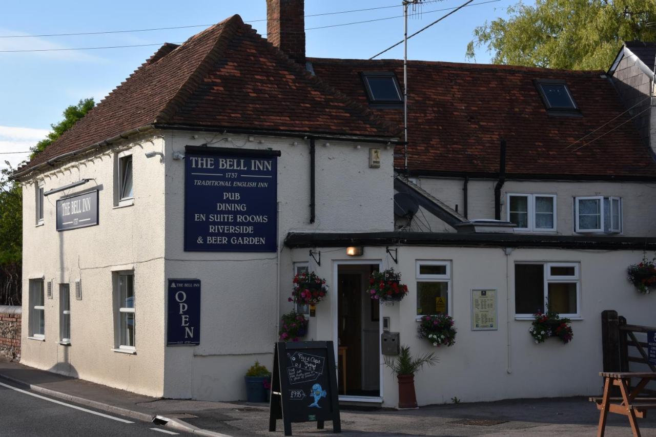 The Bell Inn Солсбъри Екстериор снимка